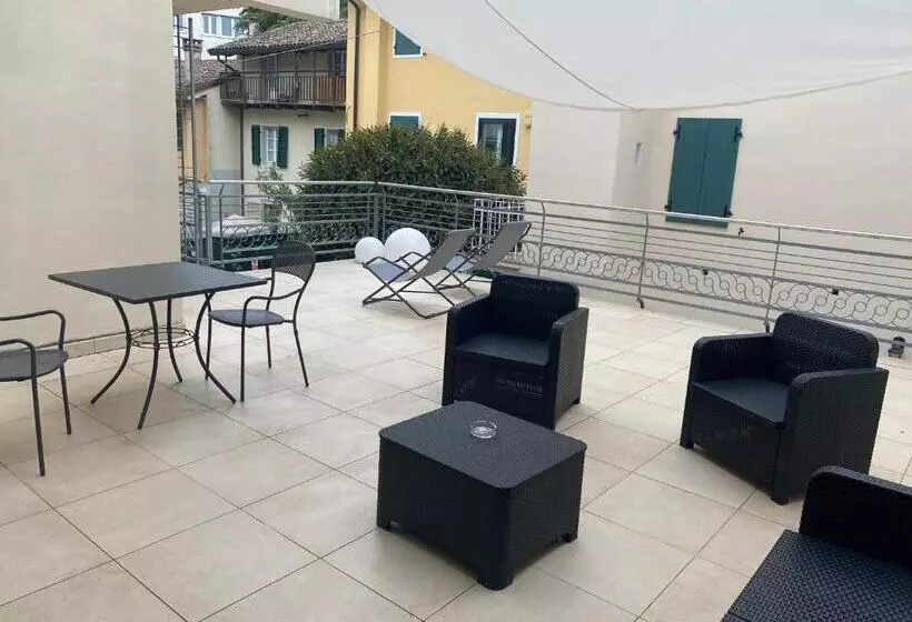 هتل Residence Ristorante Ramandolo