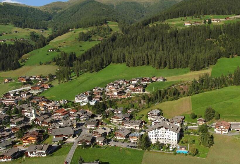 Отель Tre Cime Sesto   Sexten