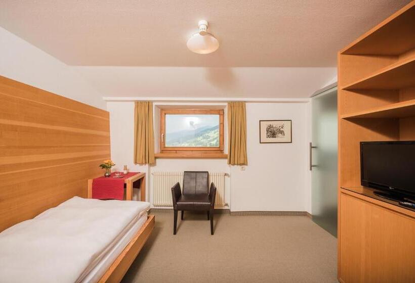 Отель Tre Cime Sesto   Sexten