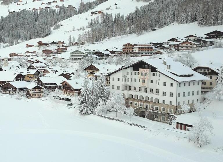 Отель Tre Cime Sesto   Sexten