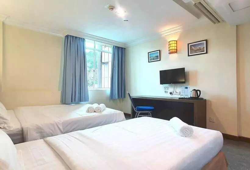 ホテル Capital O 90939 Sandakan Central