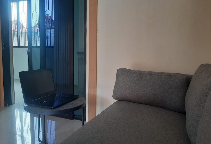 Hotel Capital O 93719 Homestay Omah Bidadari