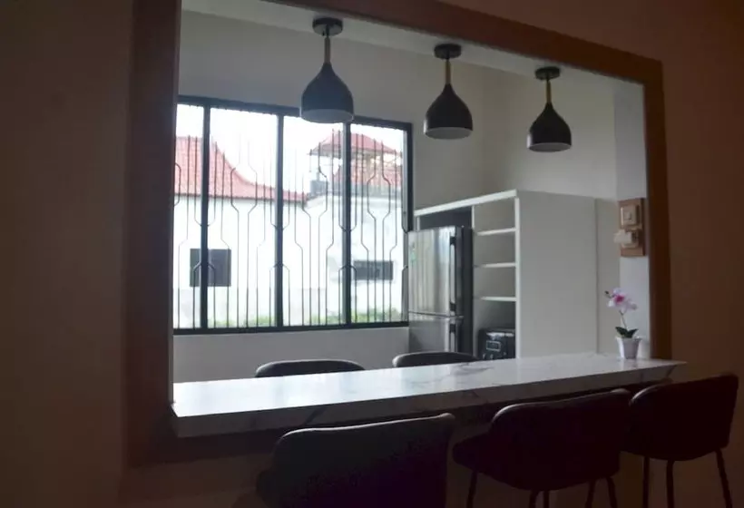 Hotelli Capital O 93719 Homestay Omah Bidadari