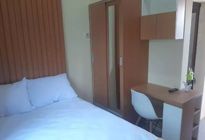 Hotelli Capital O 93719 Homestay Omah Bidadari