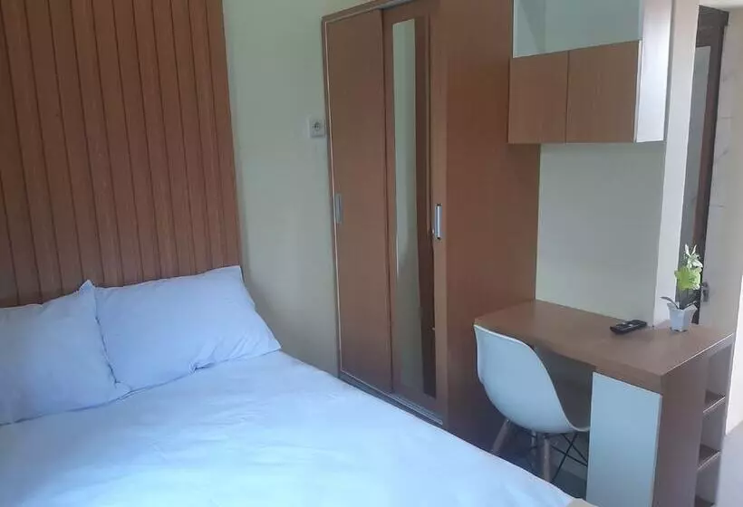 Hotelli Capital O 93719 Homestay Omah Bidadari