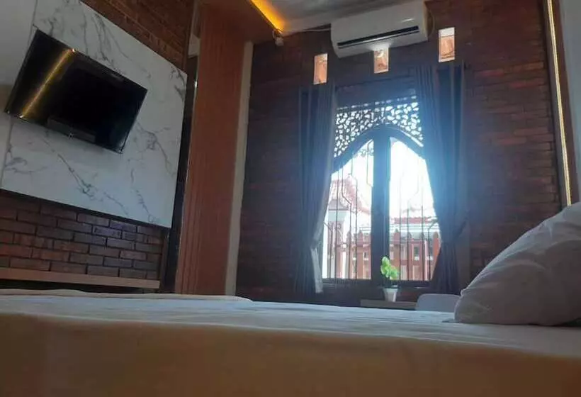 Hotelli Capital O 93719 Homestay Omah Bidadari
