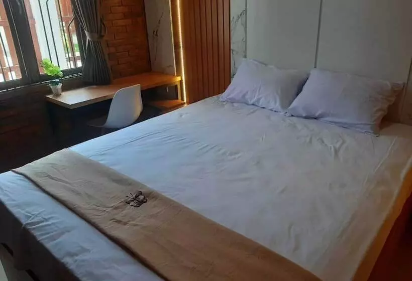 Hotelli Capital O 93719 Homestay Omah Bidadari