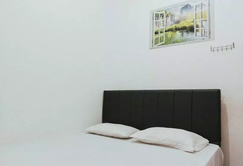 Hotel Eleven Guest House Syariah