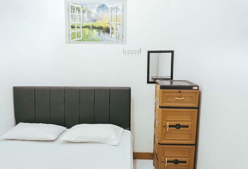 בית מלון כפרי Eleven Guest House Syariah