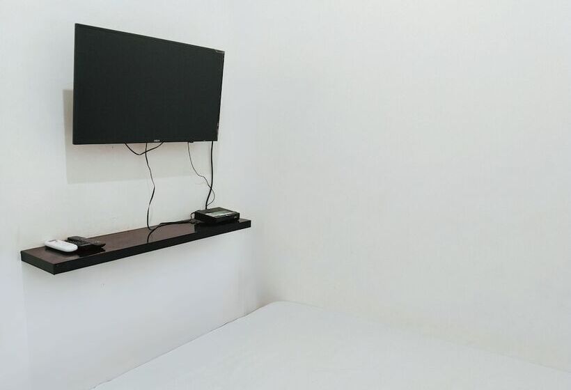 בית מלון כפרי Eleven Guest House Syariah