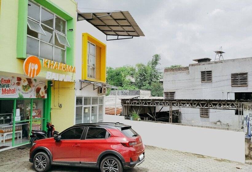 בית מלון כפרי Eleven Guest House Syariah