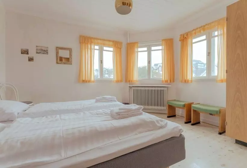 Majatalo The Cookie Store Guesthouse