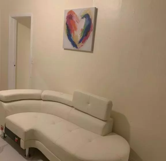 هاستل All Women Dorms Private Bathroom   All Men Dorms   No Mix Dorms   Free Sunday Bbq   Wifi Long Term S