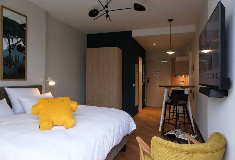 Hood House Kassel Volldigitales Serviced Apartment