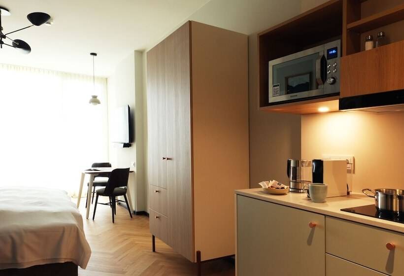 Hood House Kassel Volldigitales Serviced Apartment