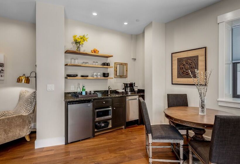 فندق Rockport Harbor