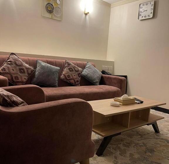 Al Sadier Place Hotel & Restaurant