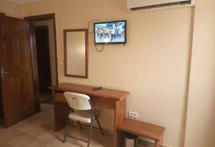 هتل Mako Palace Hôtel