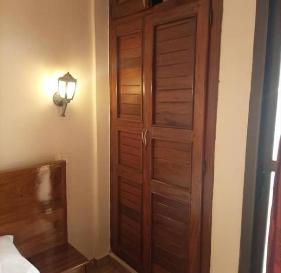 هتل Mako Palace Hôtel