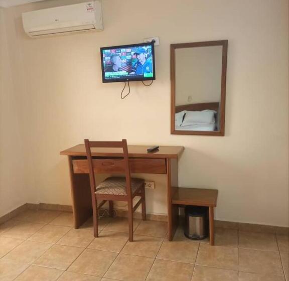 هتل Mako Palace Hôtel