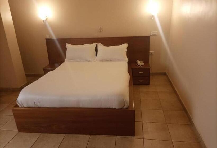 هتل Mako Palace Hôtel