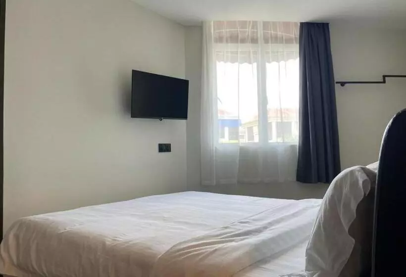 ホテル Soho Tabuan Kuching