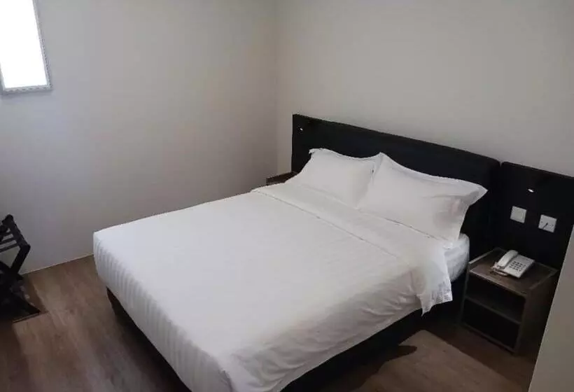 ホテル Soho Tabuan Kuching