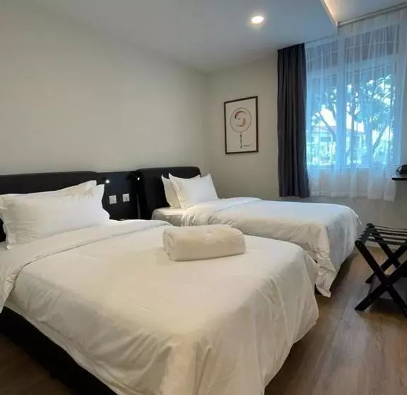 ホテル Soho Tabuan Kuching