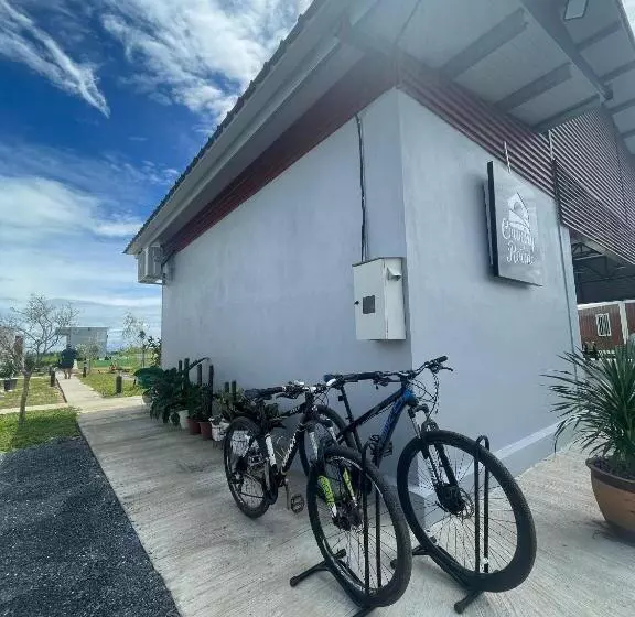 リゾートホテル Country Road Homestay