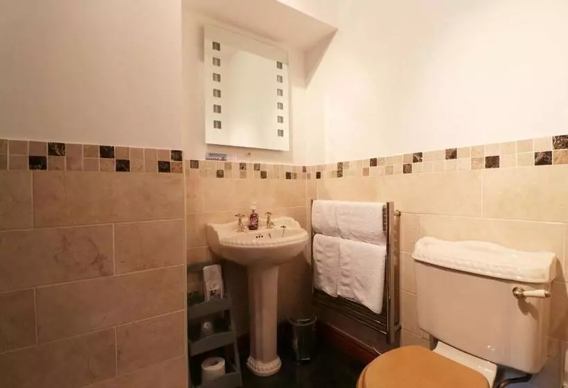 Aamiaismajoitus (B&B) Jolly Farmers Guest House