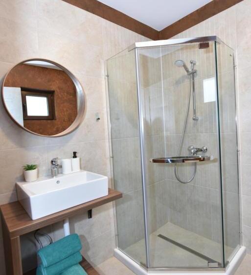 膳宿费 Casa Natalia Bușteni