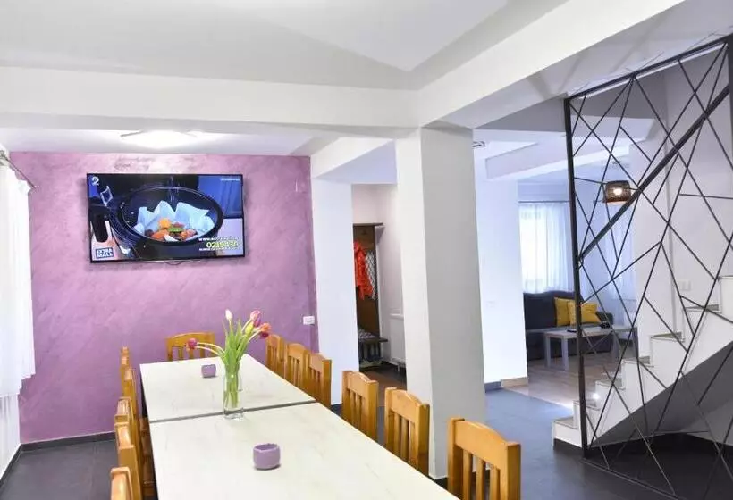 Majatalo Casa Natalia Bușteni