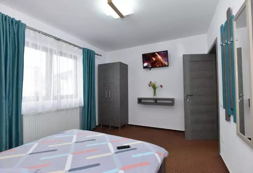 Majatalo Casa Natalia Bușteni