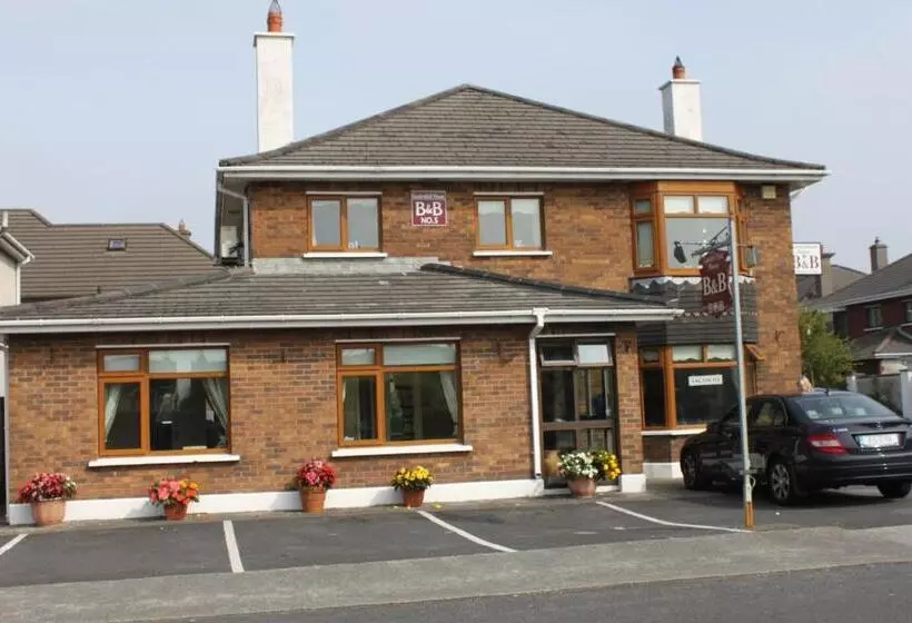 Gardenfield House Bed & Breakfast H91vh02