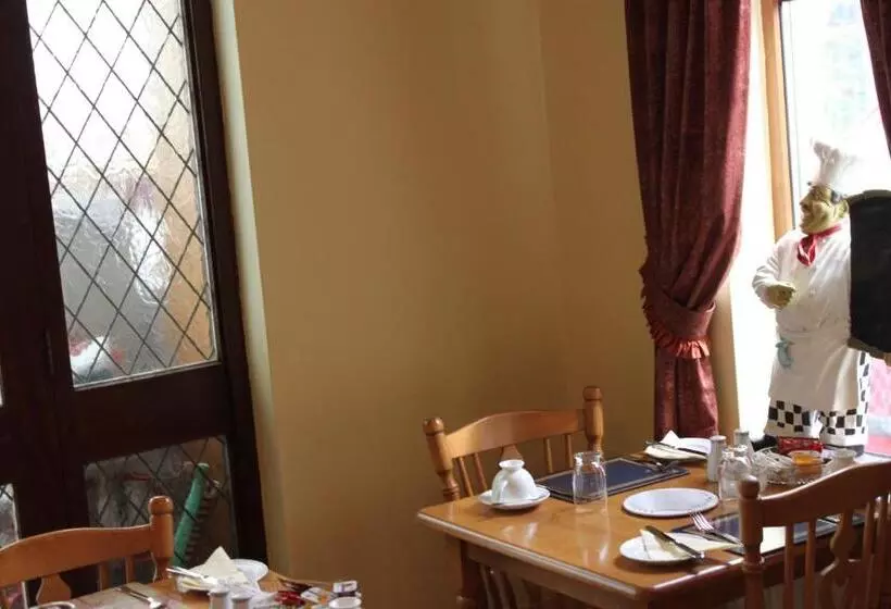Gardenfield House Bed & Breakfast H91vh02