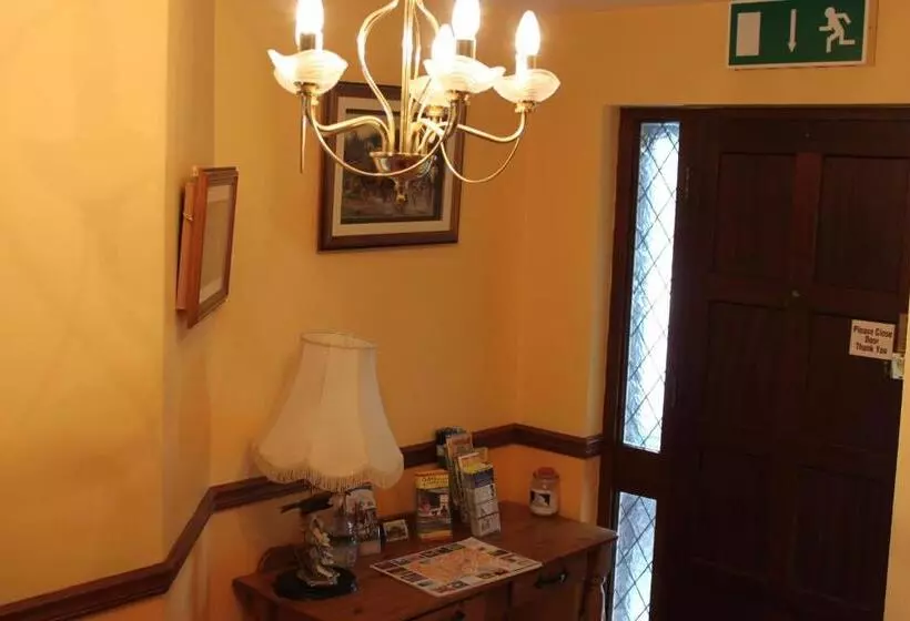 Gardenfield House Bed & Breakfast H91vh02
