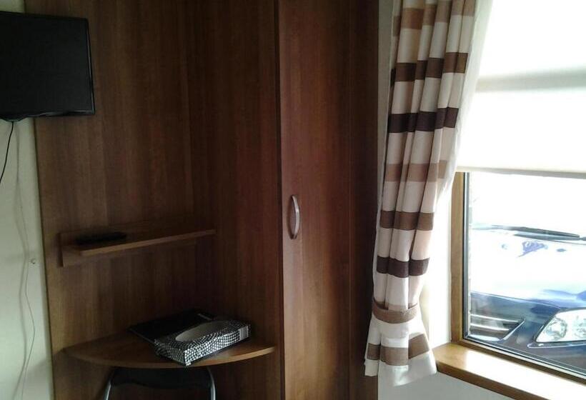 Gardenfield House Bed & Breakfast H91vh02