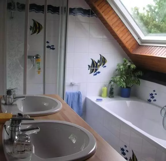 ペンション La Petite Londe