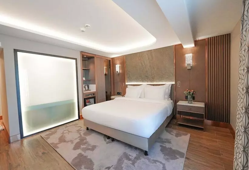 Boreas Hotel, Trademark Collection By Wyndham