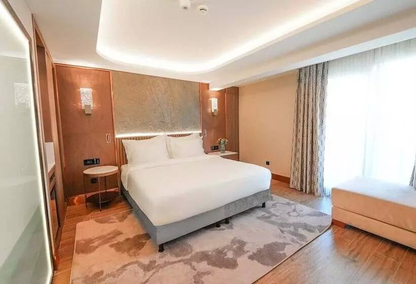 Boreas Hotel, Trademark Collection By Wyndham