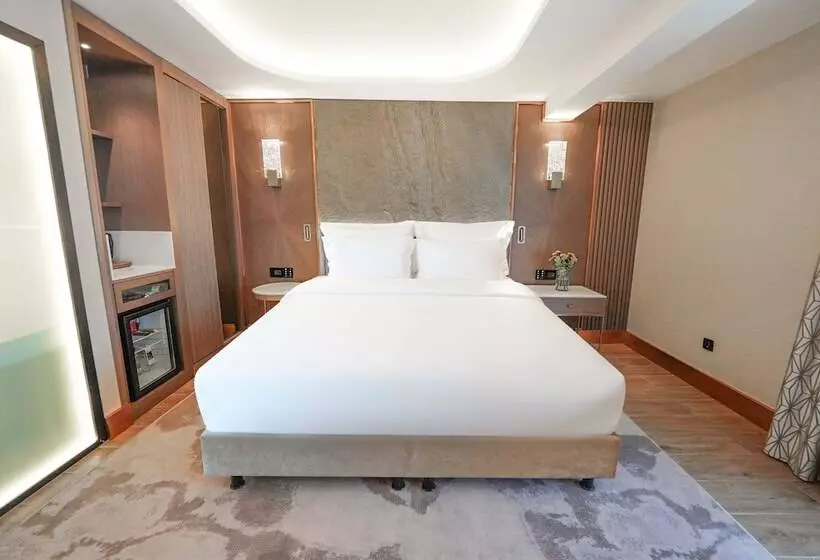 Boreas Hotel, Trademark Collection By Wyndham