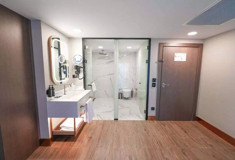 Boreas Hotel, Trademark Collection By Wyndham