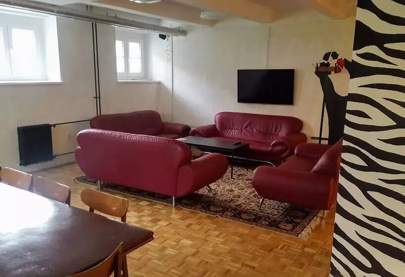 C   Punkt Hostel