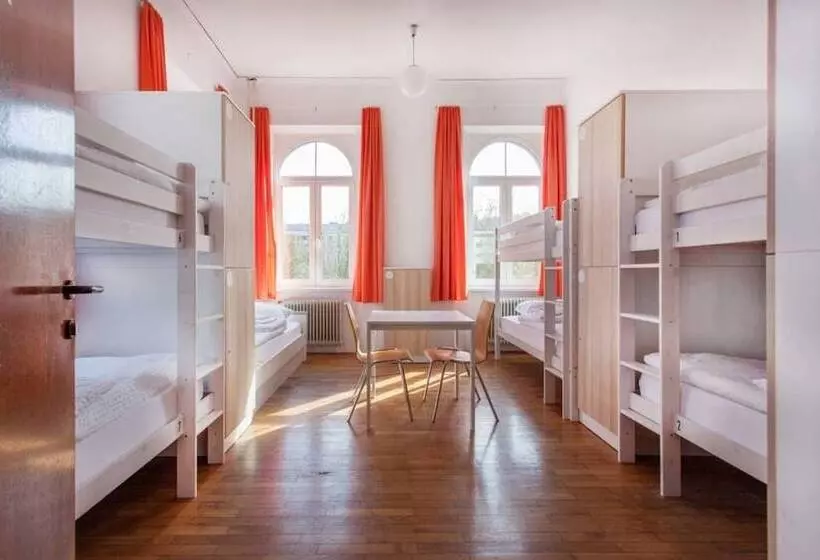 C   Punkt Hostel