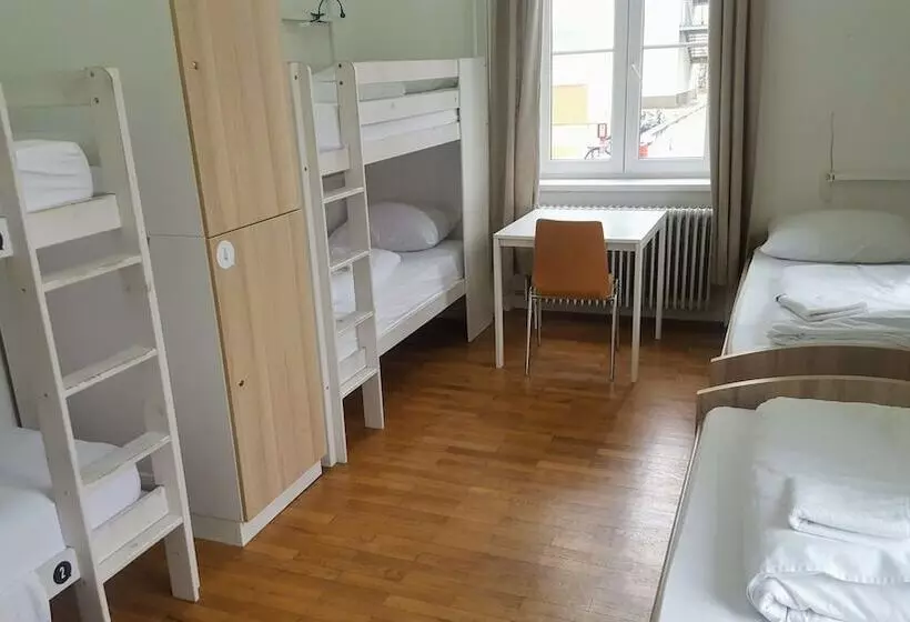C   Punkt Hostel