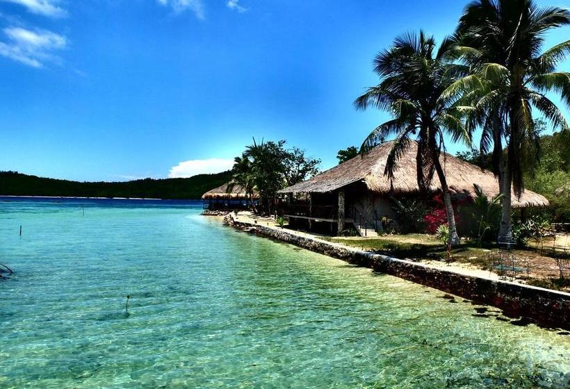 Coral Bay Beach And Dive Resort