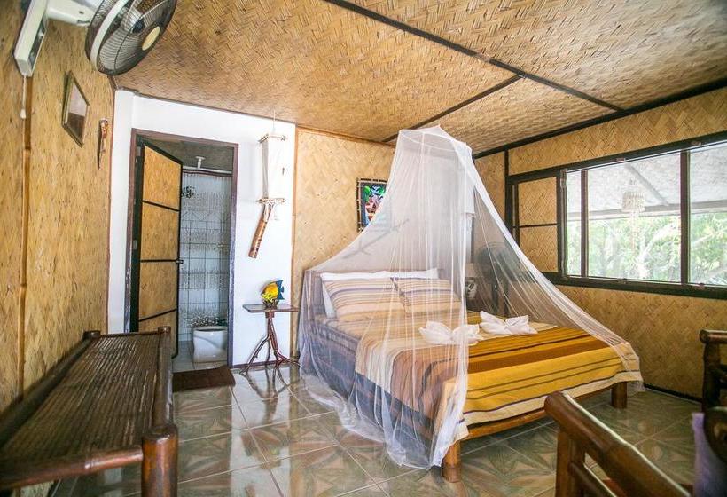 Coral Bay Beach And Dive Resort