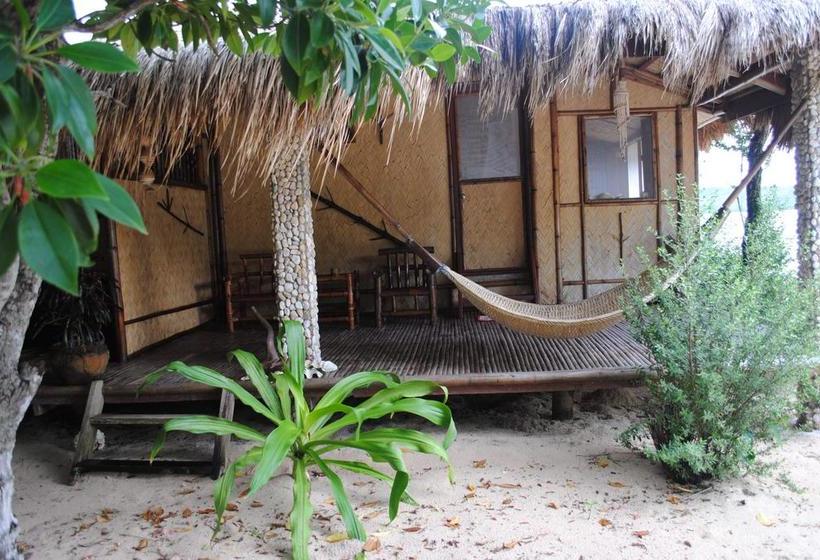 Coral Bay Beach And Dive Resort