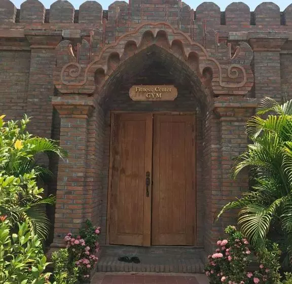 هتل Famous Bagan