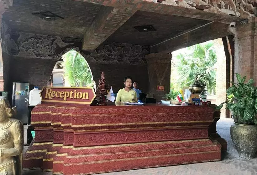 هتل Famous Bagan